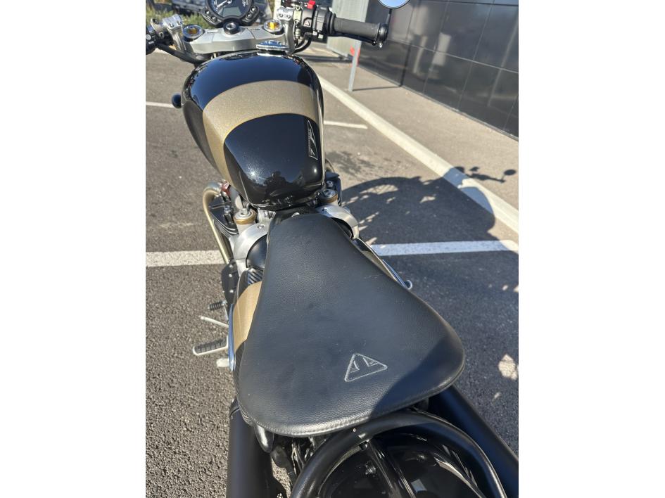 TRIUMPH BONNEVILLE BOBBER TFC