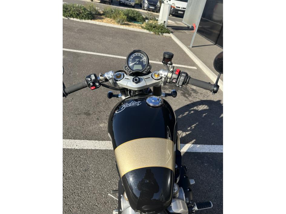 TRIUMPH BONNEVILLE BOBBER TFC