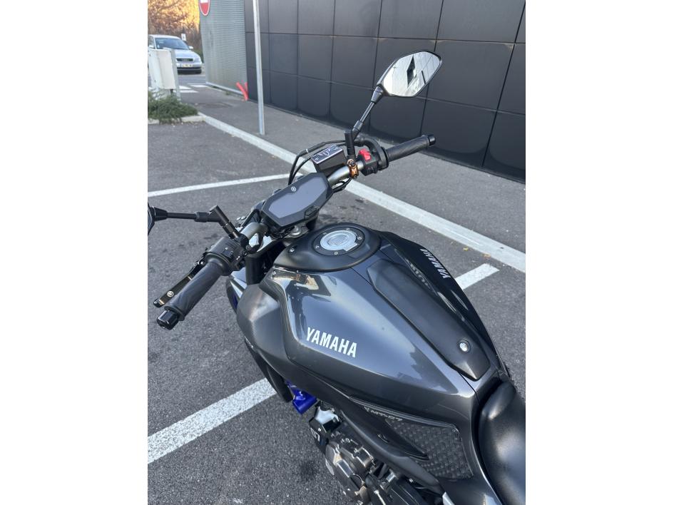 YAMAHA MT-07