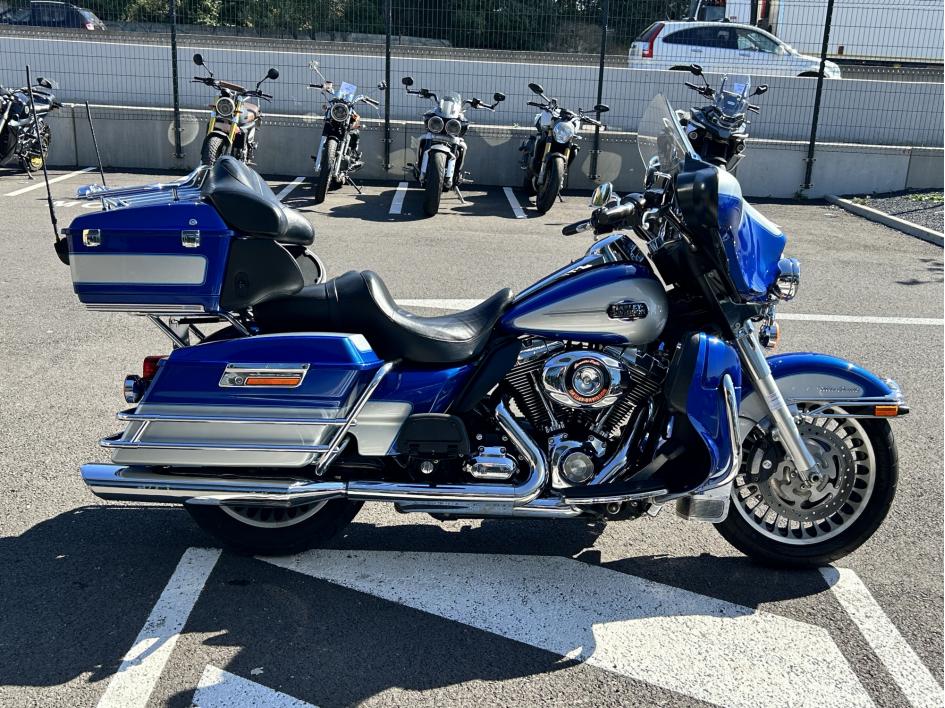 HARLEY-DAVIDSON TOURING ELECTRA GLIDE 1584 ULTRA CLASSIC