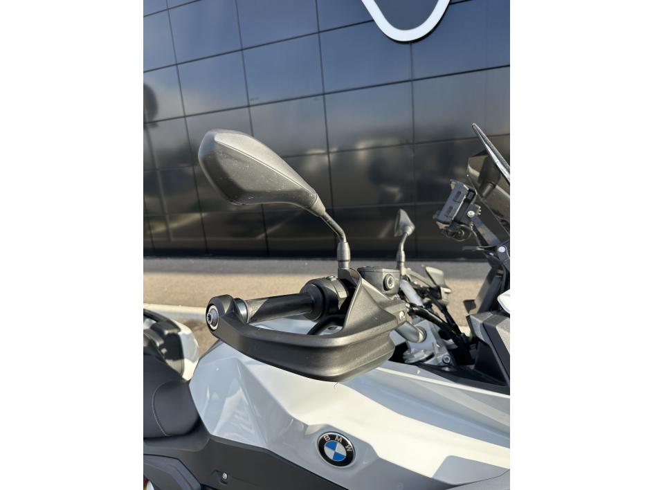 BMW F 900 XR