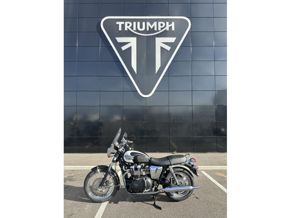 TRIUMPH BONNEVILLE 865 T100