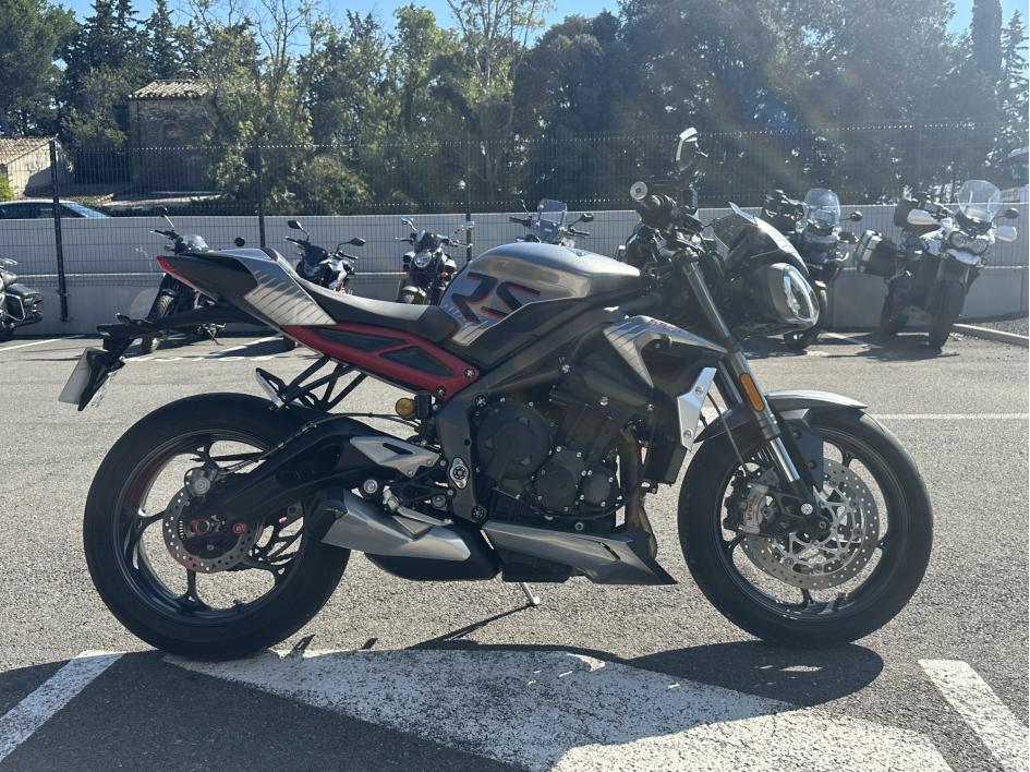 TRIUMPH STREET TRIPLE 765 RS