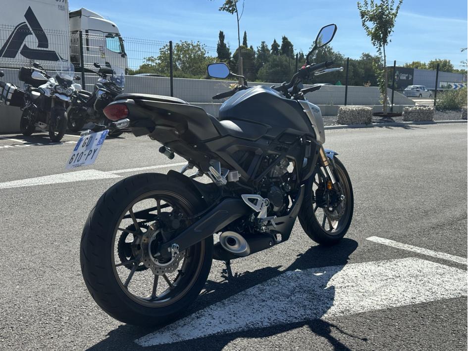 HONDA CB 125 R