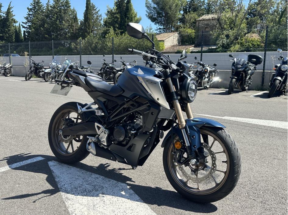 HONDA CB 125 R
