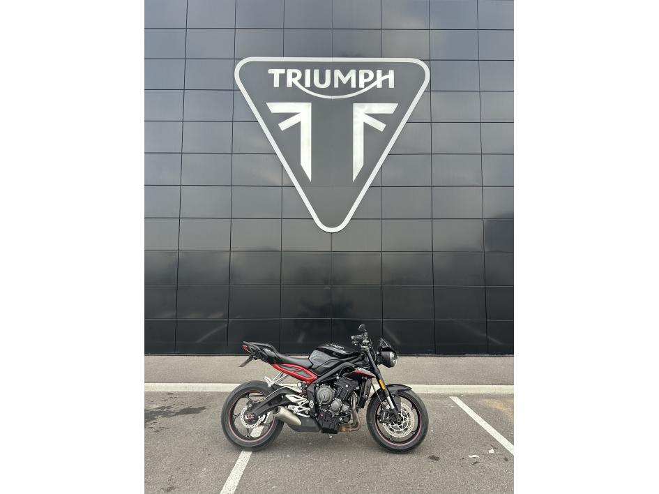 TRIUMPH STREET TRIPLE 765 R