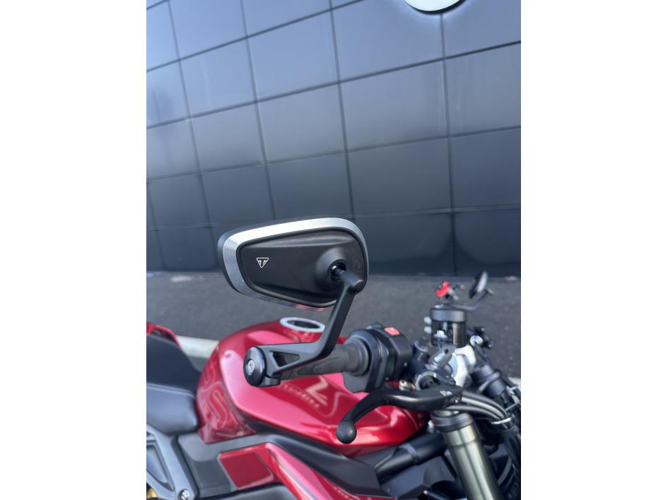 TRIUMPH STREET TRIPLE 765 RS