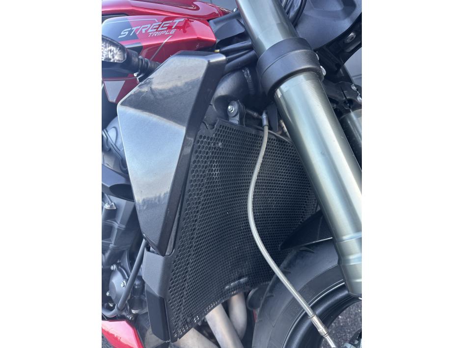 TRIUMPH STREET TRIPLE 765 RS