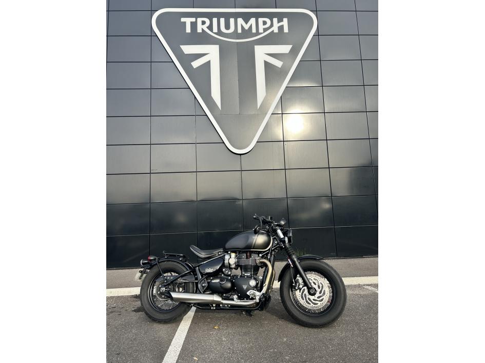 TRIUMPH Bonneville Bobber 1200