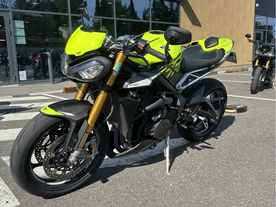 TRIUMPH STREET TRIPLE 765 MOTO 2