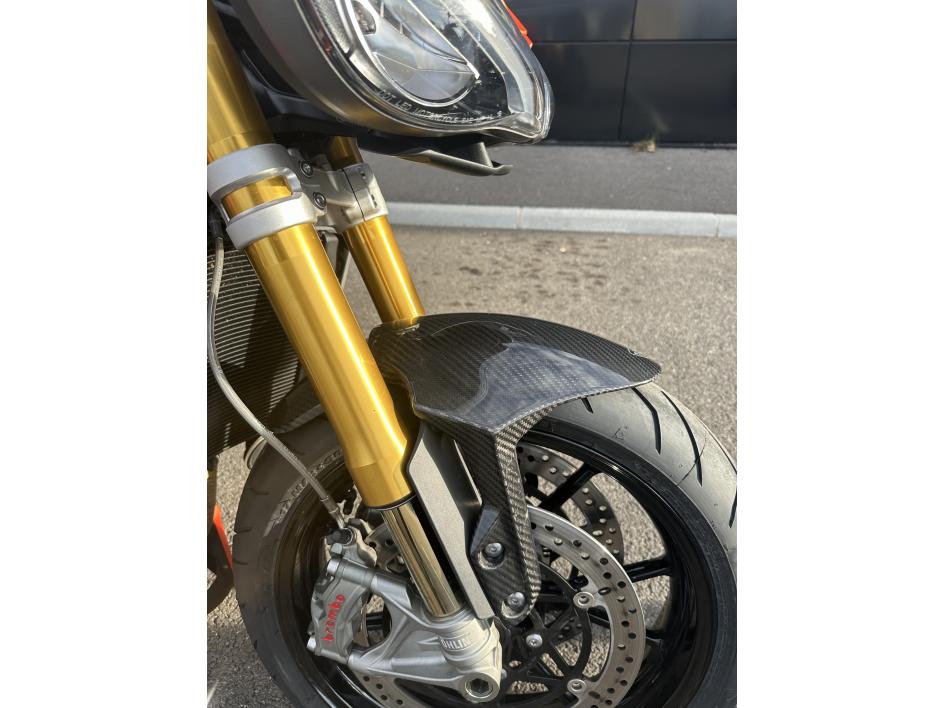 TRIUMPH SPEED TRIPLE 1200 RS