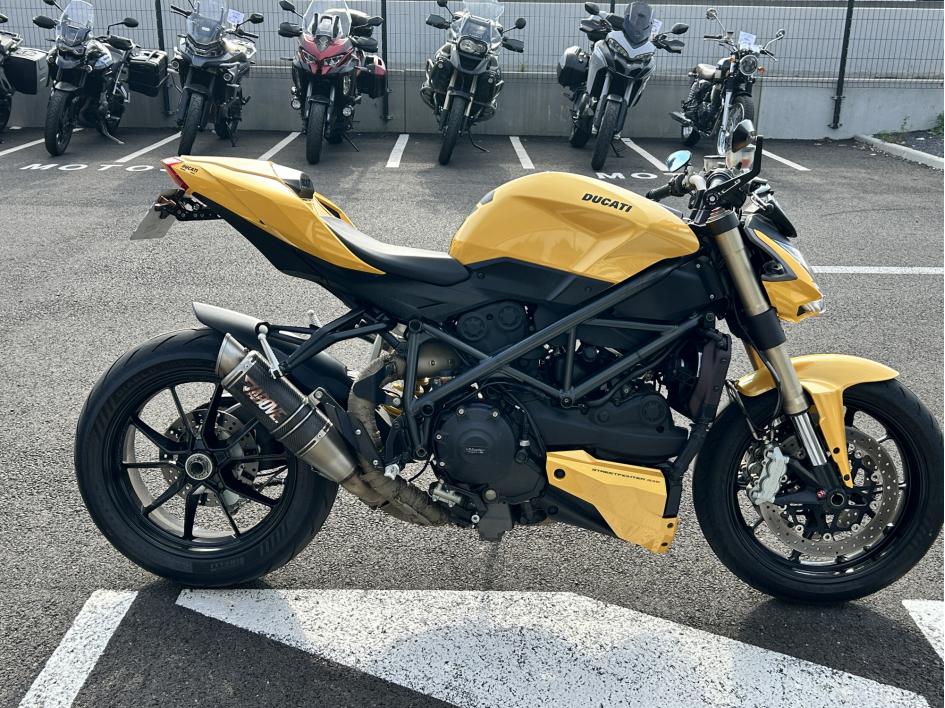 DUCATI STREETFIGHTER 848 FIGHTER YELLOW