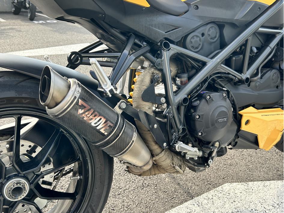 DUCATI STREETFIGHTER 848 FIGHTER YELLOW