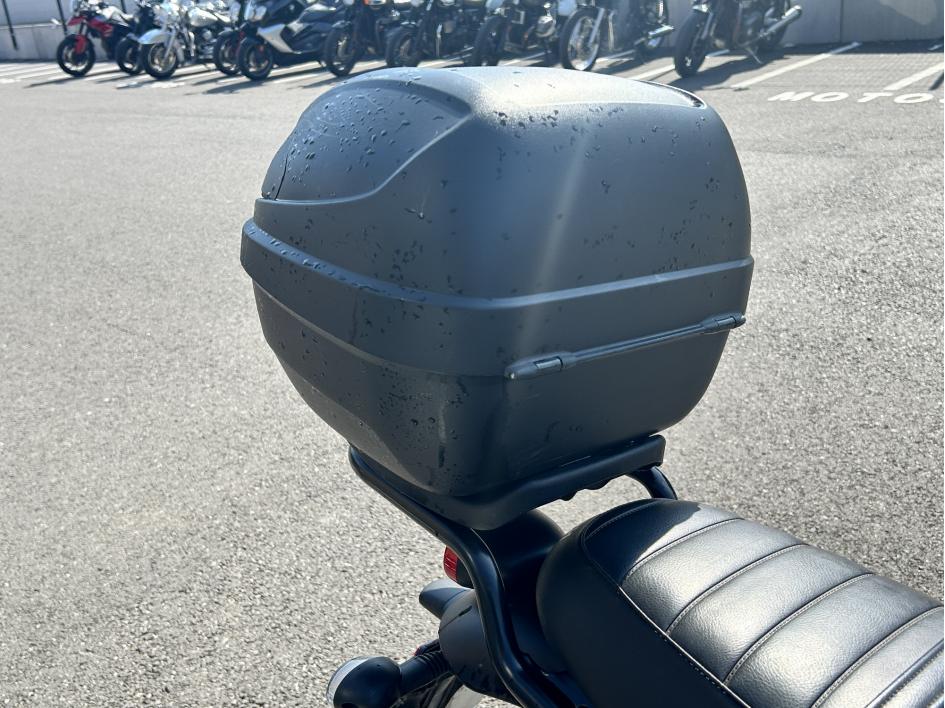 TRIUMPH STREET TWIN  900