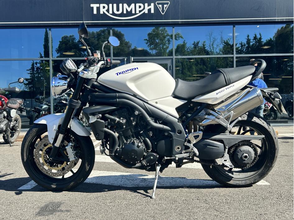 TRIUMPH SPEED TRIPLE 1050