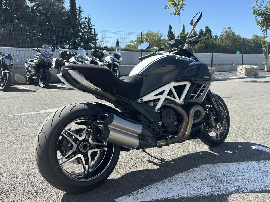 DUCATI DIAVEL AMG