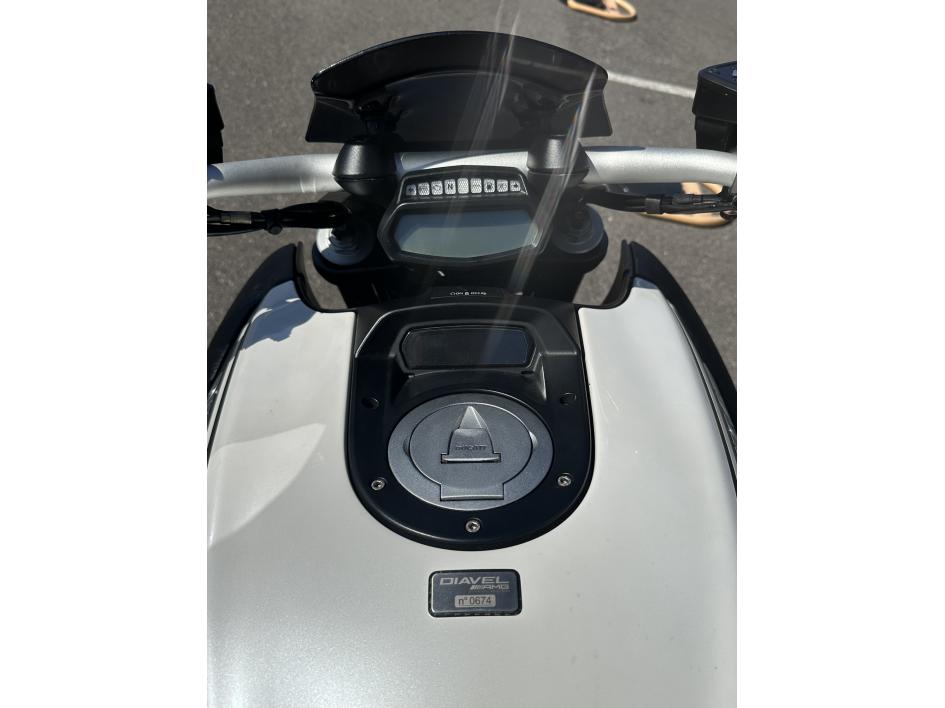 DUCATI DIAVEL AMG