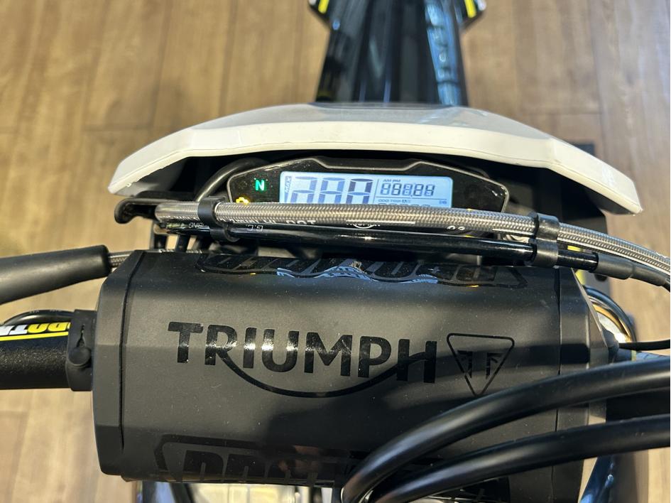 TRIUMPH TF 250-E