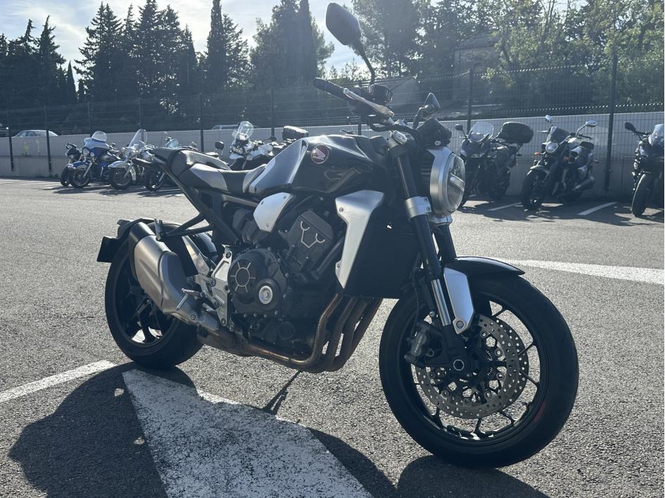 HONDA CB 1000 R