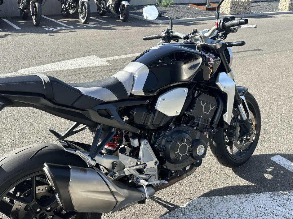 HONDA CB 1000 R