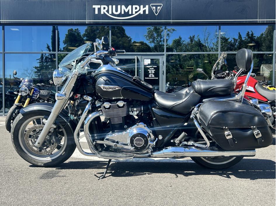 TRIUMPH THUNDERBIRD 1700 COMMANDER