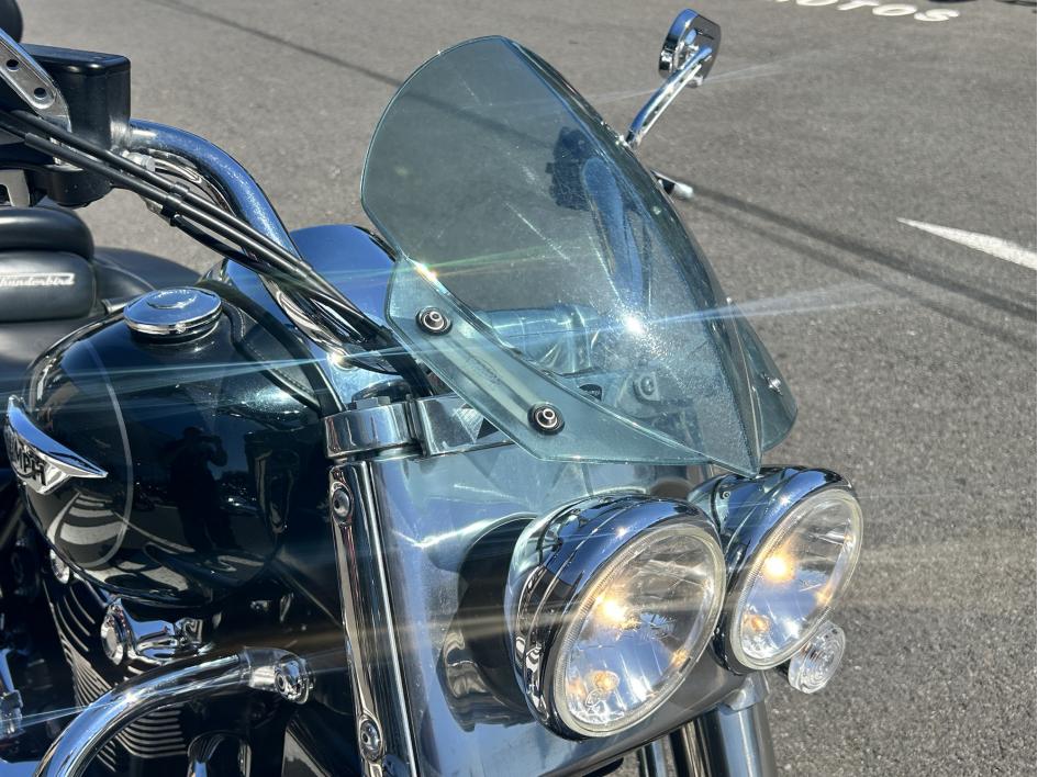 TRIUMPH THUNDERBIRD 1700 COMMANDER