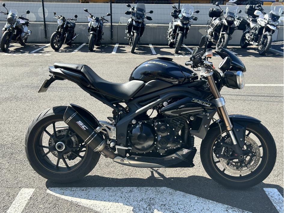 TRIUMPH SPEED TRIPLE 1050