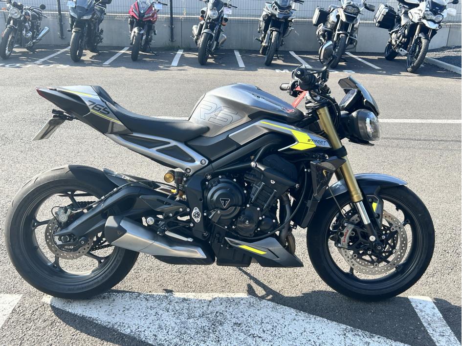 TRIUMPH STREET TRIPLE 765 RS