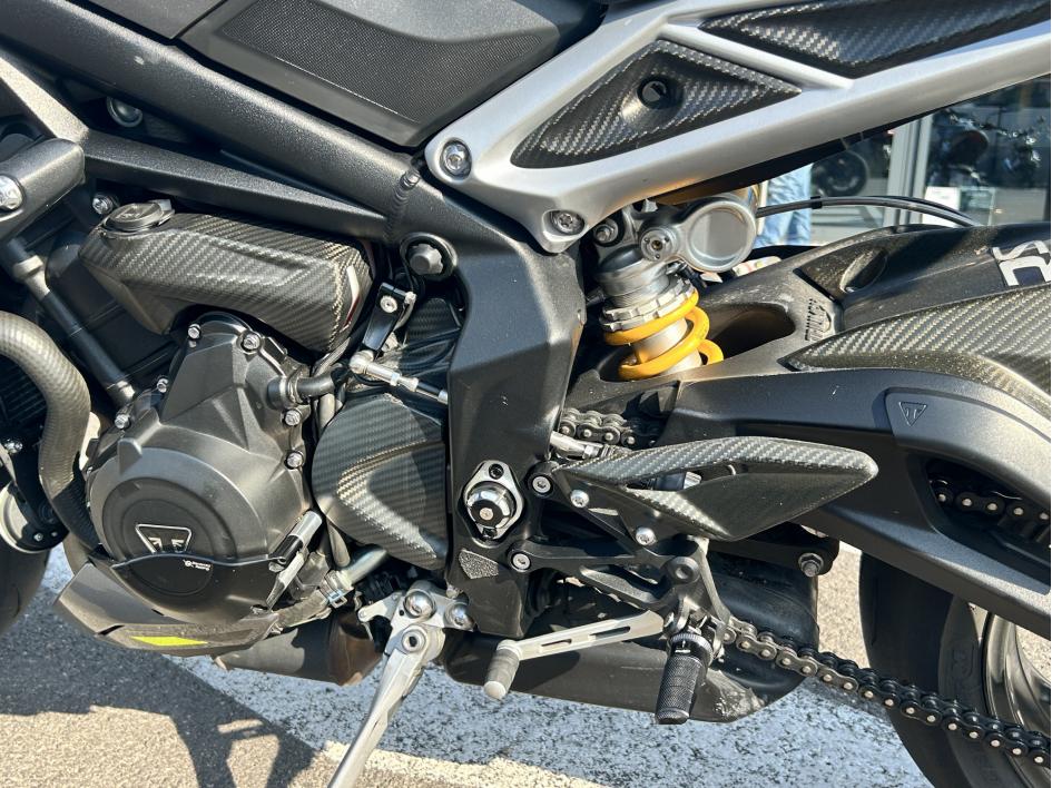 TRIUMPH STREET TRIPLE 765 RS