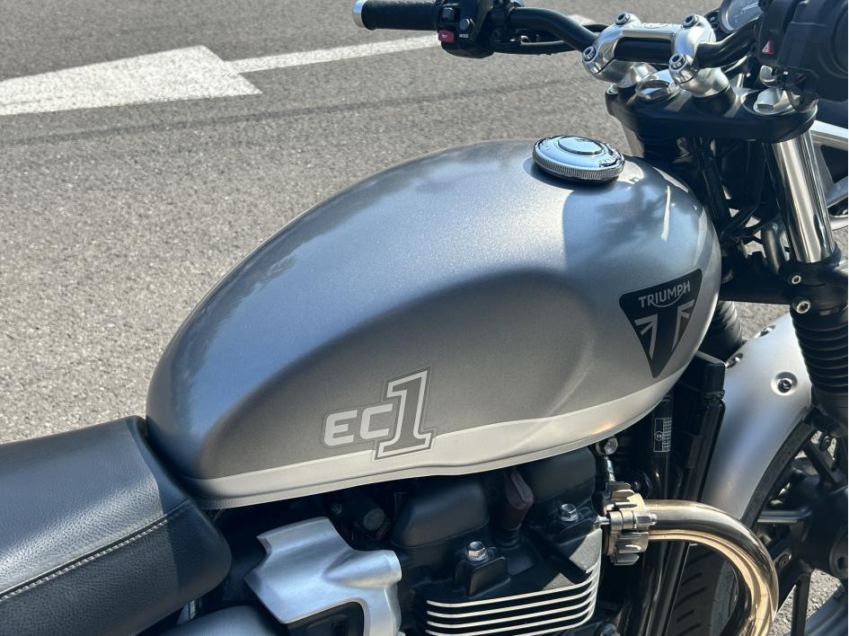 TRIUMPH STREET TWIN 900 EC1 Edition